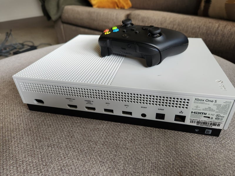 Xbox One S Carousel 3