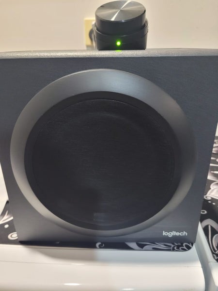 Sherwood DEK - 7U Turntable. New Stylus with Logitec speaker system.63885571633922112