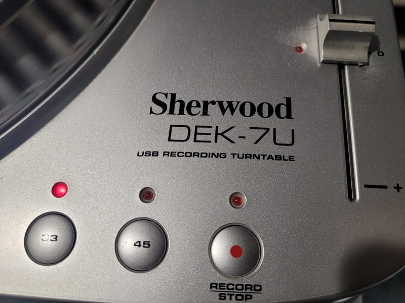 Sherwood DEK - 7U Turntable. New Stylus with Logitec speaker system.63885571633922113