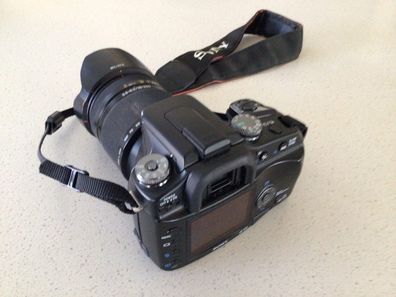 Sony A100 digital camera with DT18-250 f3.5-6.3 lense63831626922242112