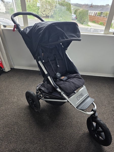 Mountain Buggy Urban Jungle – Good Condition Carousel 2
