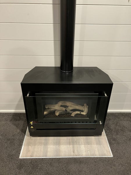 Rinnai Gas Fireplace Carousel 1