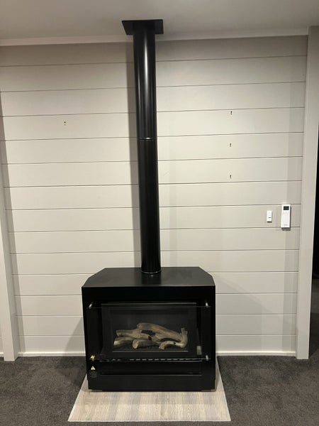 Rinnai Gas Fireplace Carousel 8
