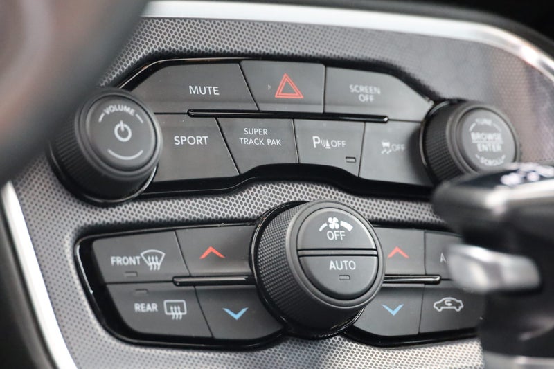 2017 Dodge Challenger Transam63721261175170111