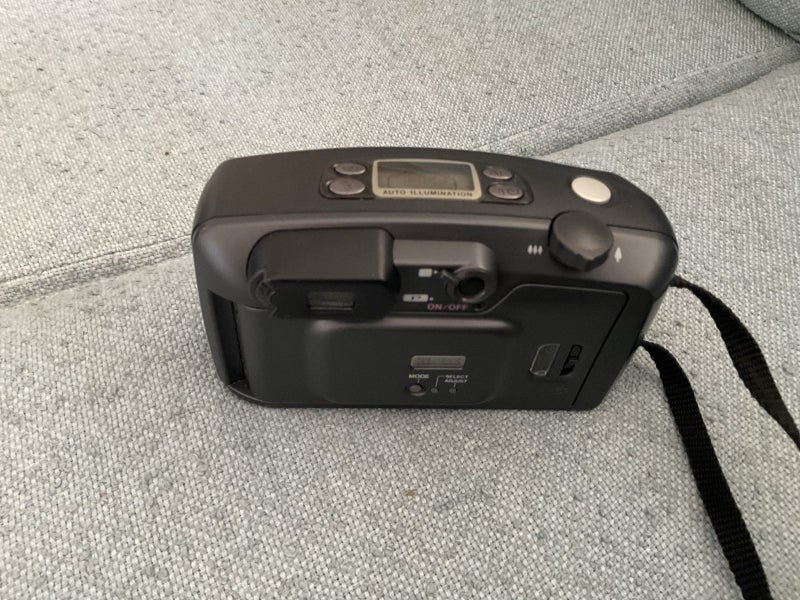 PENTAX 140 camera in good condition63721161229570113