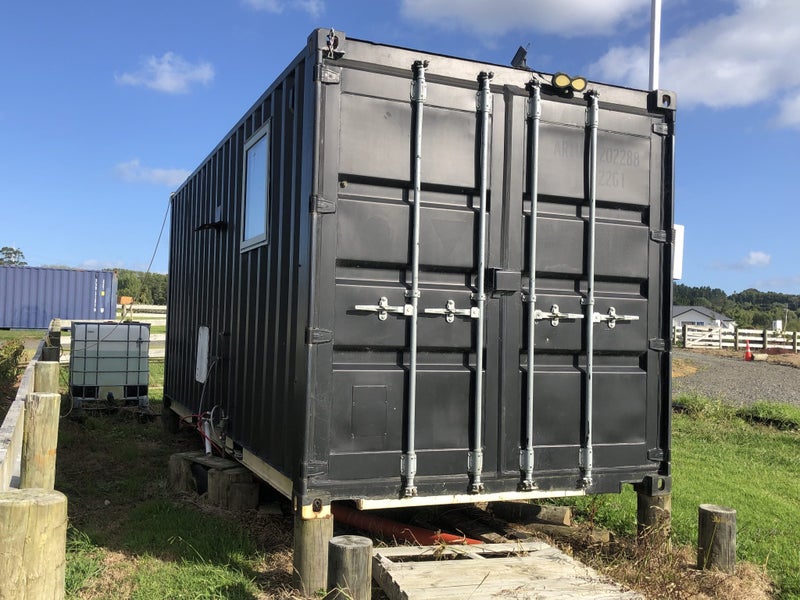 CHARMING 20FT SHIPPING CONTAINER TINY HOME FOR SALE Carousel 2