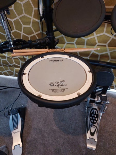 Roland TD-9 V-drum kit with stool and music stand63721349915265113