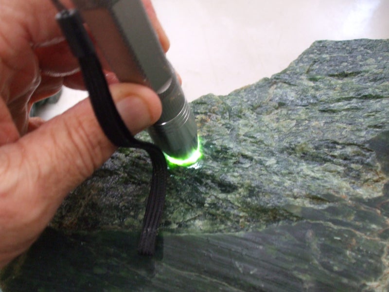 Gorgeous Pounamu Boulder - 28.4 lbs Carousel 6