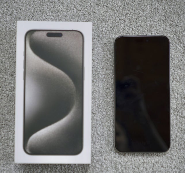 ***$1 reserve - iPhone 15 Pro Max 256gb Natural Titanium***63721713429634111