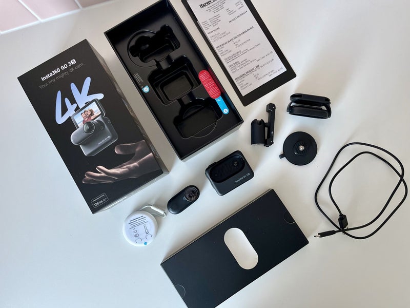 Insta360 GO 3S Standard Edition [128GB] (Midnight Black) Carousel 15