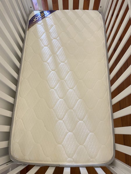 Babyhood cot and sleepyhead mattress Carousel 2