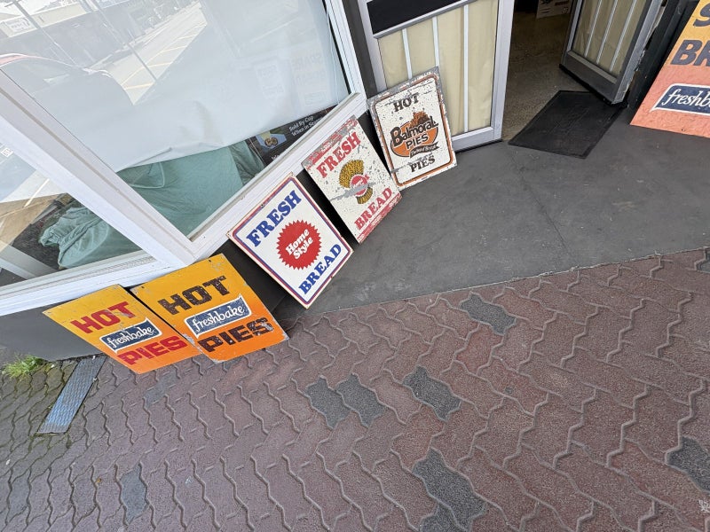 Tin signs vintage Carousel 1