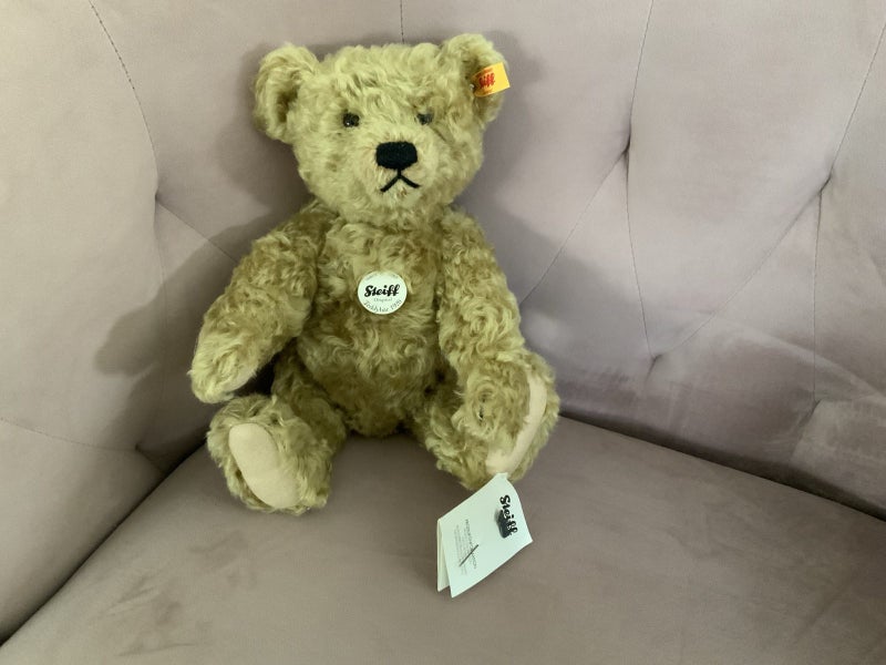 STEIFF Teddy Bear 1920 with growler in his tummy Carousel 7
