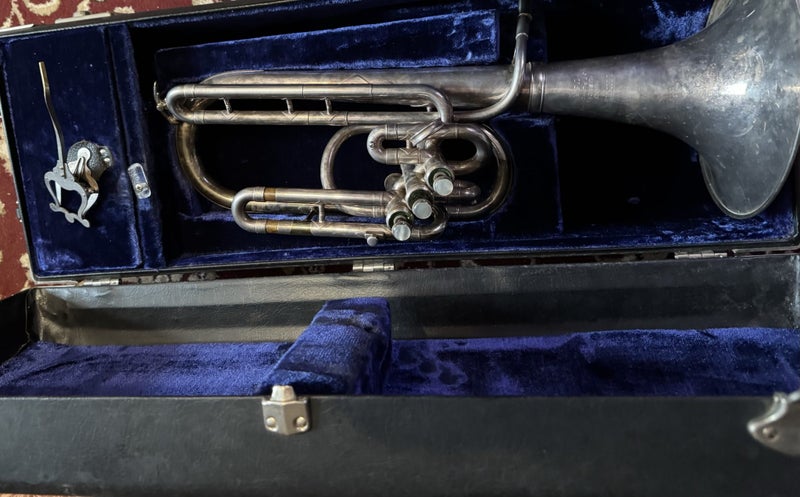 Vintage Trumpet? Trombonium ? What is it ?63721999962881110