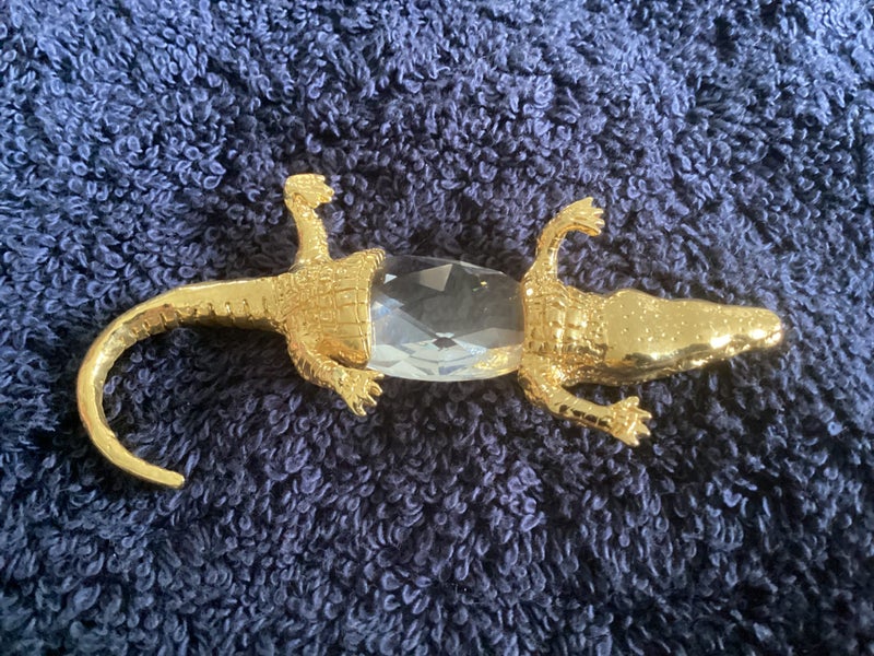GILT AND CRYSTAL CROCODILE Carousel 5