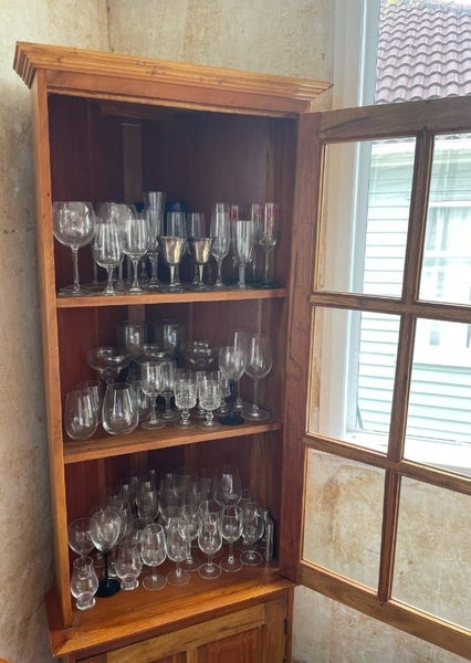 Solid Timber Corner Cabinet – Glass Display & Storage Unit63722461211395111