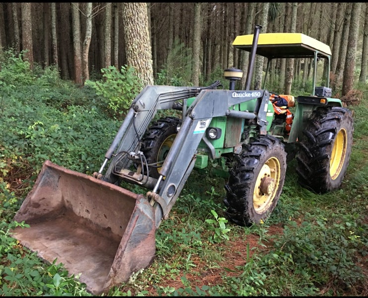 John Deere 2140 4WD Tractor