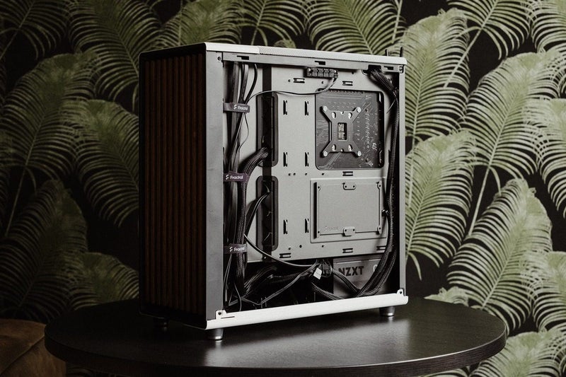Quiet & Stylish; Fractal Desktop PC - i7, RTX 406063723014065027114