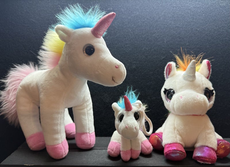 Unicorn Lovers bundle - Mug Slippers Jewellery holder toys Carousel 2