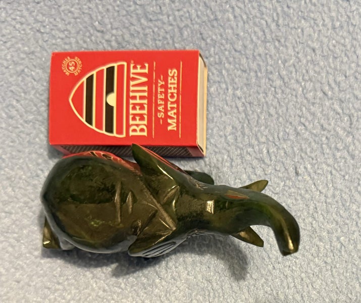 Greenstone Jade Elephants Vintage and rare Carousel 8