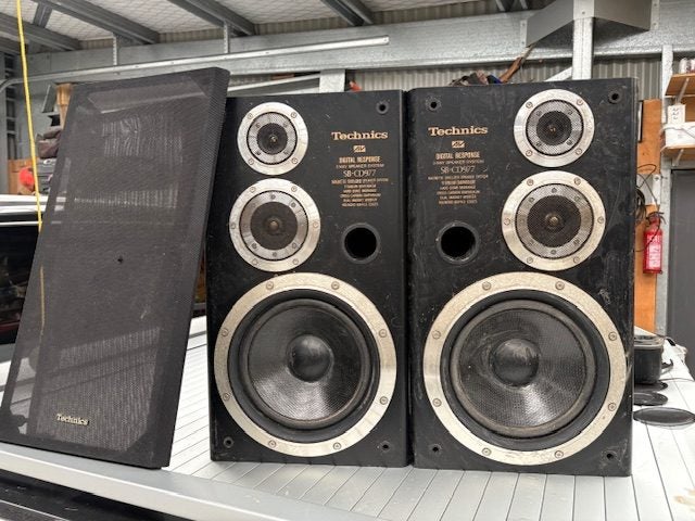 Technics Stereo System Carousel 1