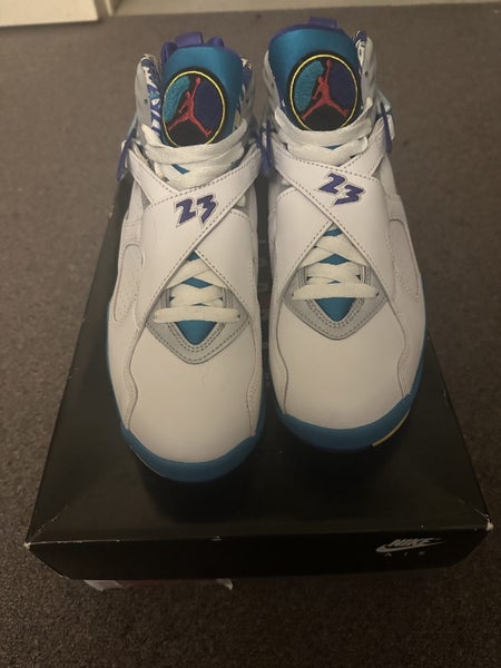 Jordan 8 Aqua US women's Carousel 2