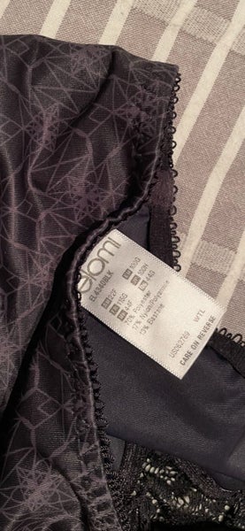 Elomi Underwired Bra-size 22F Carousel 3