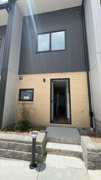 Image 1 of 21