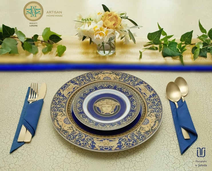 Rosenthal Versace Medusa Blue Wall Plate – 30 cm Vintage as new Carousel 3