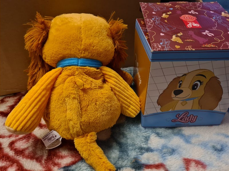 Lady Scentsy Buddy Carousel 2