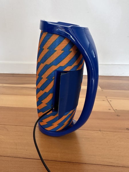 speaker Carousel 1