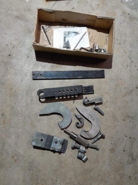 Bramley pipe, scroll,twist and basket bender Carousel 2