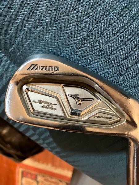 Set of Mizuno irons63724330347523111