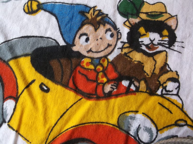 5 BITS AND PIECES OF VINTAGE NODDY FABRIC Carousel 1