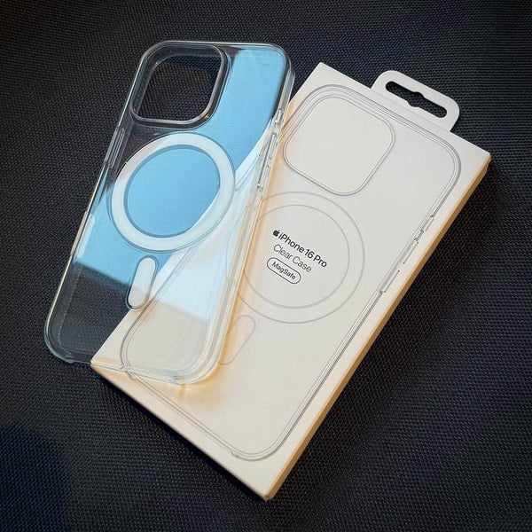 16 Pro Clear Magsafe Case / Genuine Apple ***50% OFF RRP*** Carousel 2