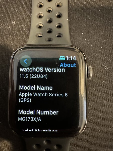 Nike Apple Watch Series 6 44mm Carousel 1