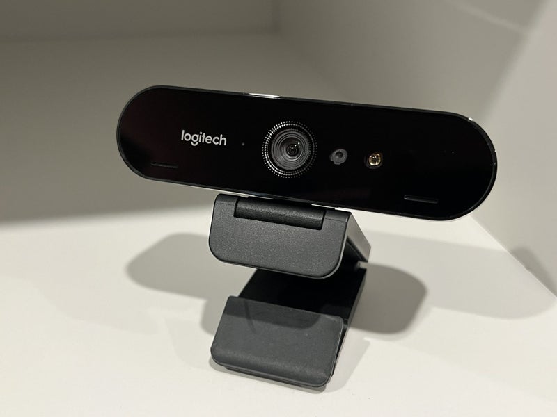 Logitech Brio 4K Ultra HD + HDR Webcam (Windows Hello) Carousel 1