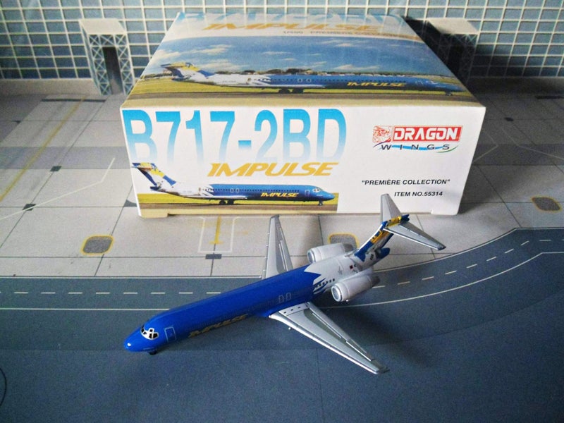 Scale 1/400 Dragon Wings - Boeing B717-200 Impulse Carousel 6