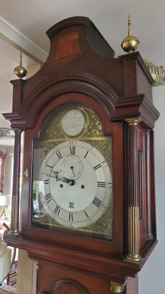 English longcase / Grandfather clock Carousel 1