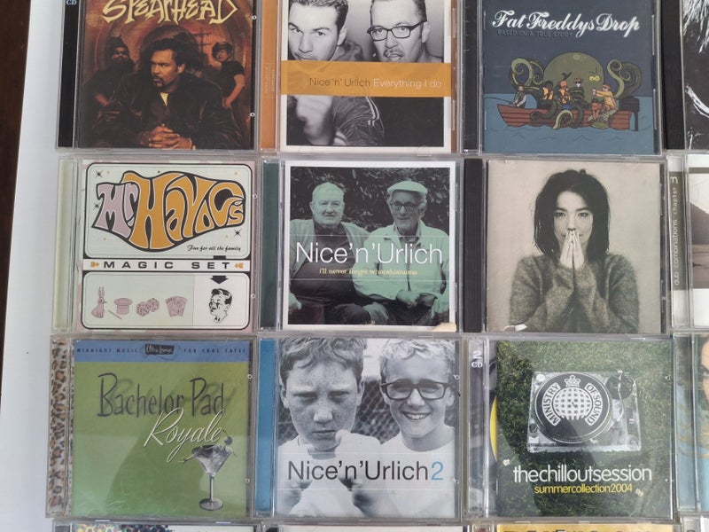 Bulk cd's - mostly 1990's and early 2000's. Reggae, dance, electronica, house Carousel 10