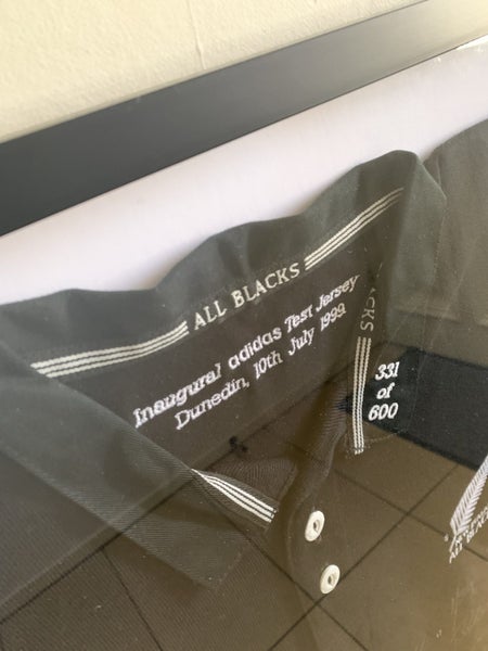 All Blacks 1999 Limited Edition Framed Signed Jersey $1 Reserve63800845981057113