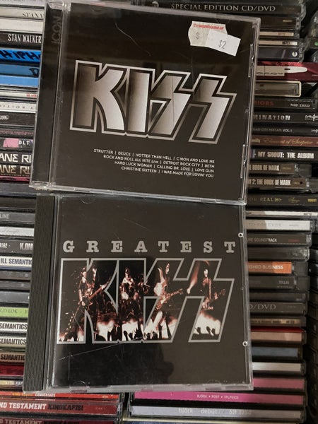 * bulk buy x 2 KISS CDS ** Carousel 1