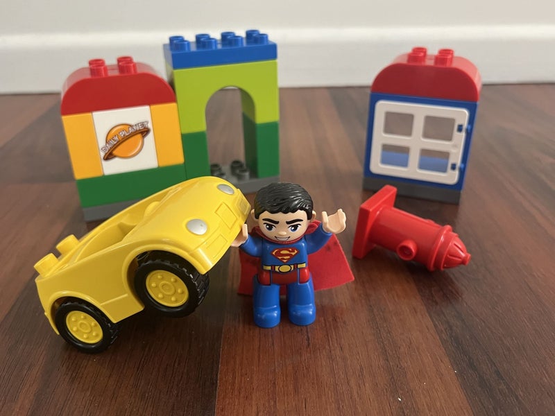 LEGO DUPLO® - Superman Rescue 10543 Carousel 1