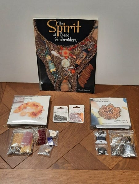 Beaded jewellery kits, The spirit of bead embroidery book & 2 x beads Carousel 1
