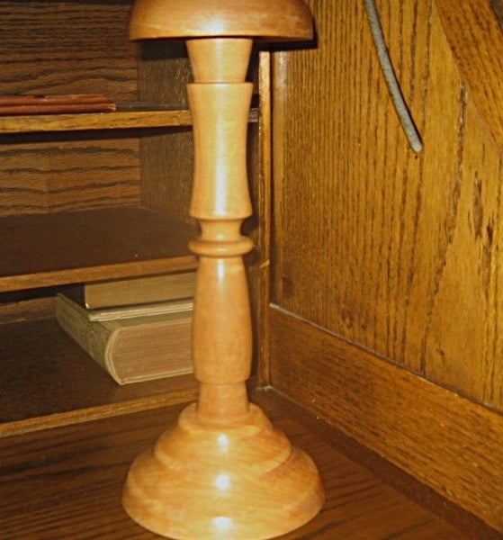 HAT STAND Carousel 2