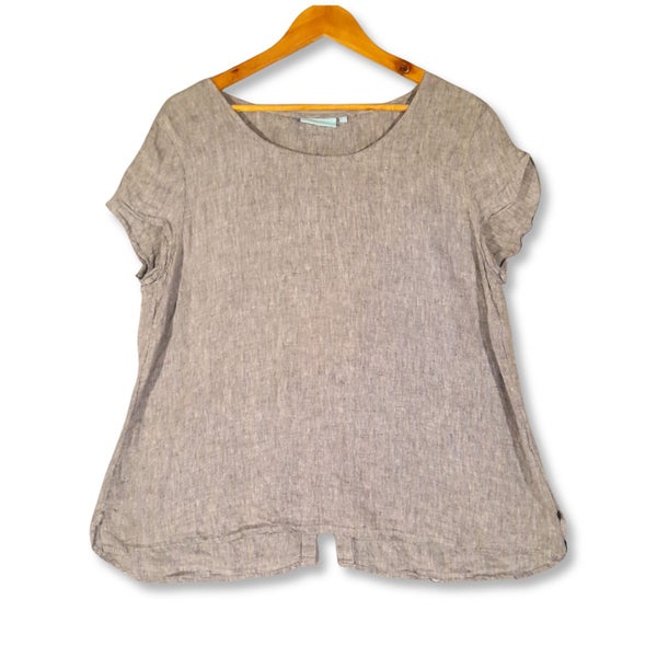Blue Illusion 100% Linen Light Grey Short Sleeved Blouse Size 2 Large Carousel 1