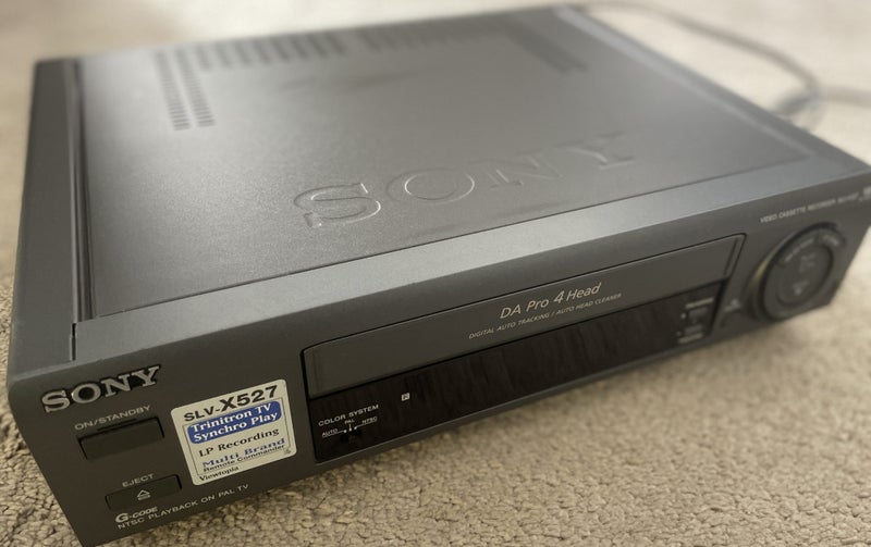 Sony video cassette recorder / player Carousel 2