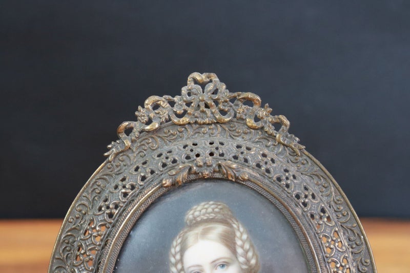 VINTAGE MINIATURE PORTRAIT - CHRISTINA HOFFSTEN BY STIELER - RARE Carousel 2