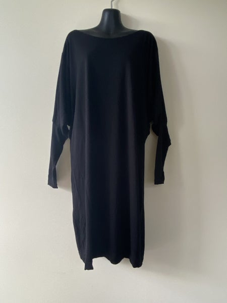Repertoire black merino wool batwing dress NZ made Size 14 winter layering Carousel 2