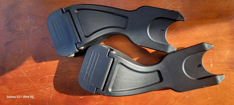 Mountain buggy clips/adapters Carousel 1